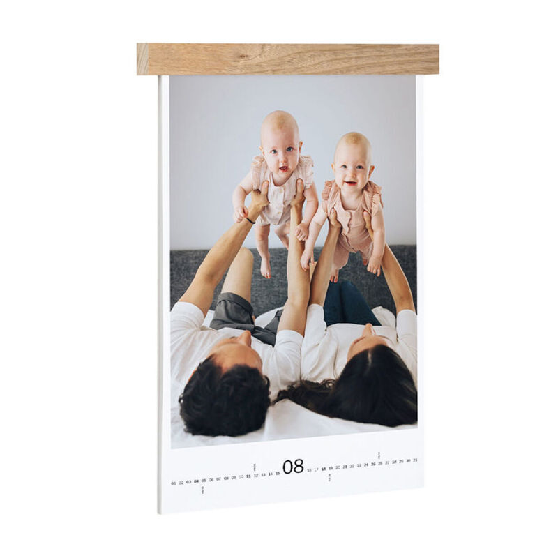 Vægkalender med træliste
