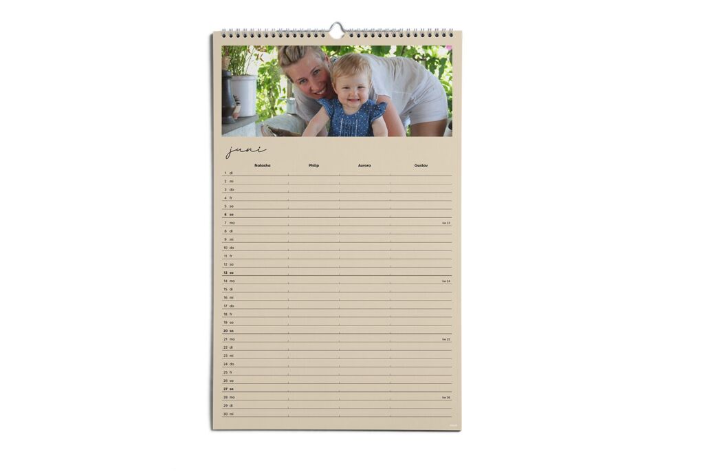 Stor familiekalender med egne billeder